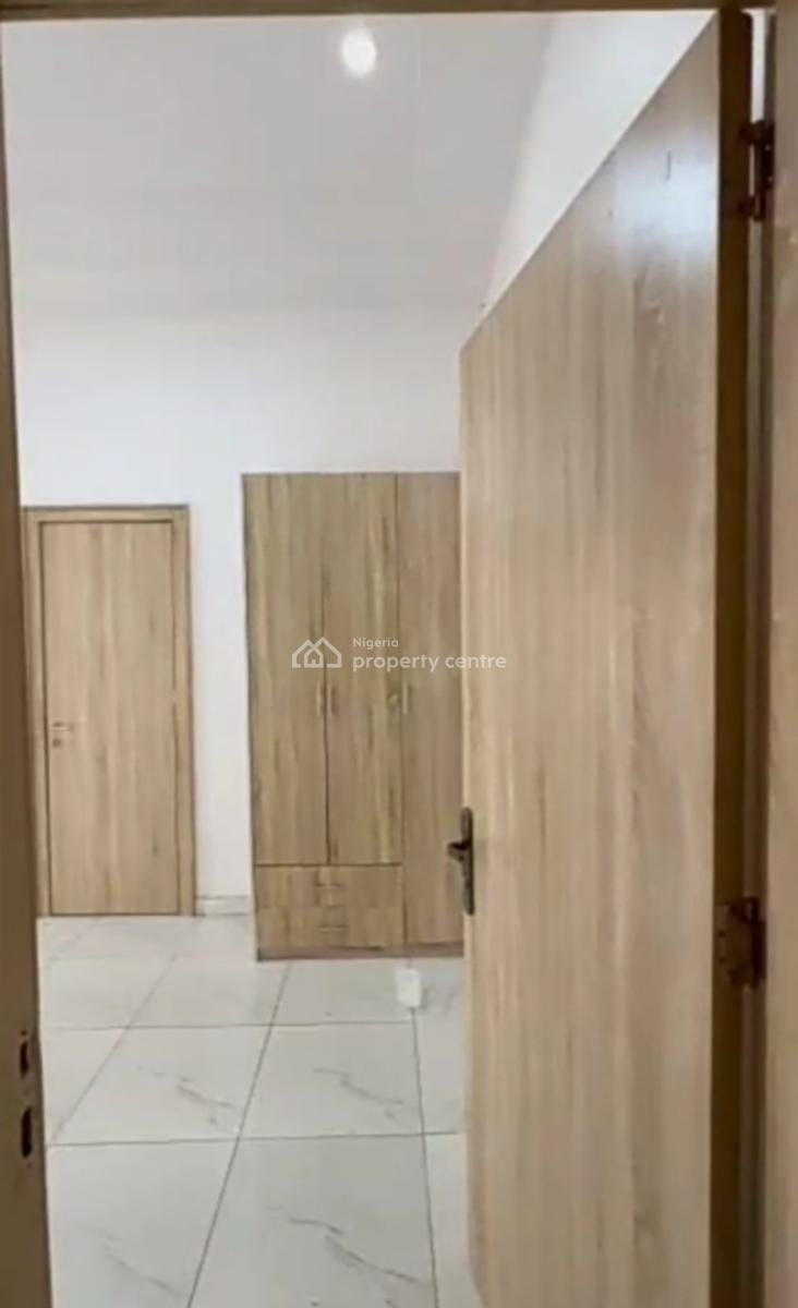 Upstairs Bedroom Inside a Shared Duplex, Emcel Garden Estate Orchid Road, Lekki, Lagos, Self Contain (single Rooms) for Rent