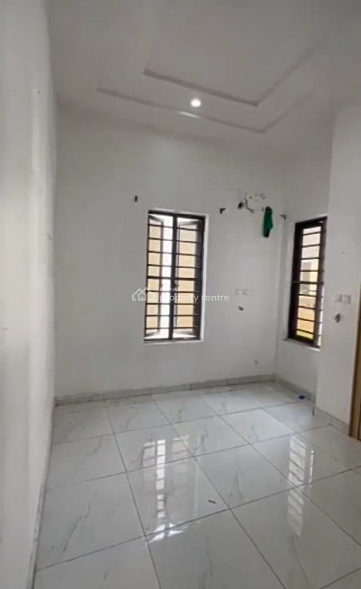 Upstairs Bedroom Inside a Shared Duplex, Emcel Garden Estate Orchid Road, Lekki, Lagos, Self Contain (single Rooms) for Rent