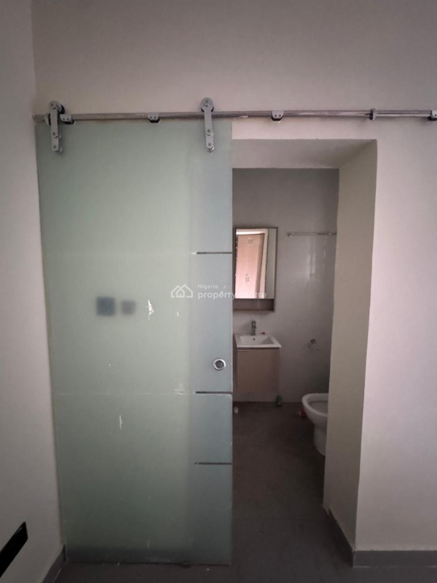 Decently Sized 2 Bedroom Apartment  with Swimming Pool, Ikate, Lekki, Lagos, Block of Flats for Sale