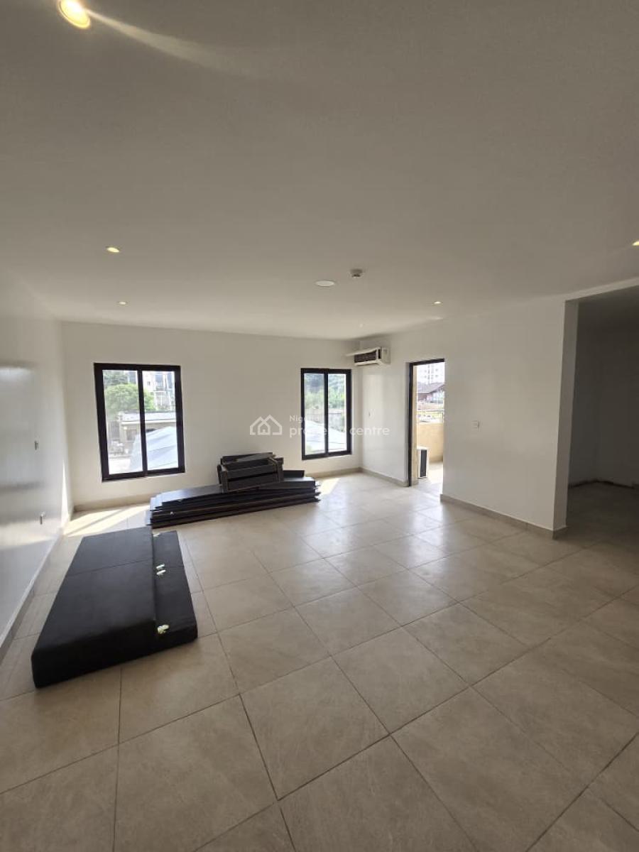 Spacious 3 Bedroom with Bq, Swimming Pool and Gym, Ikoyi, Lagos, Flat / Apartment for Rent