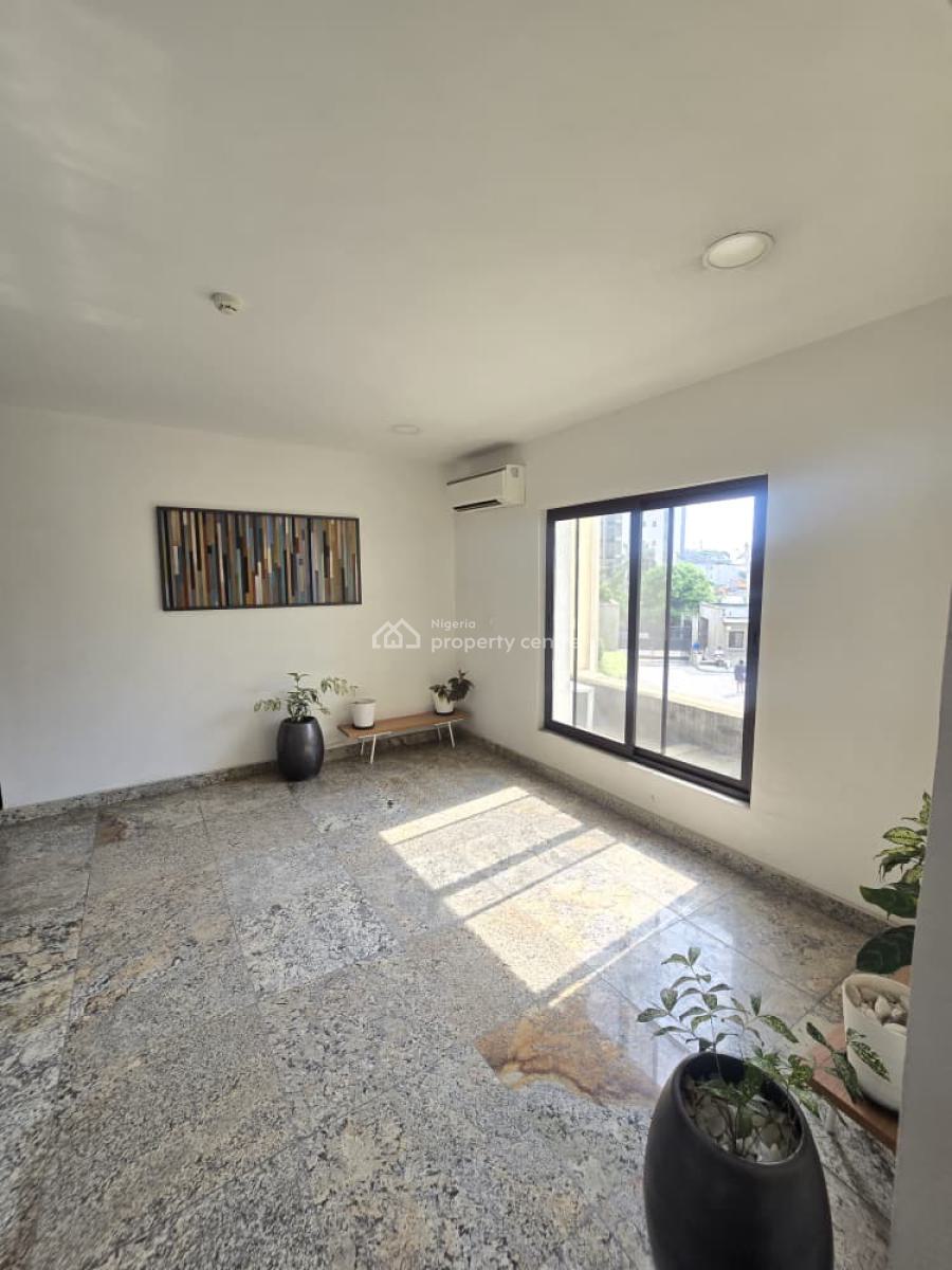 Spacious 3 Bedroom with Bq, Swimming Pool and Gym, Ikoyi, Lagos, Flat / Apartment for Rent