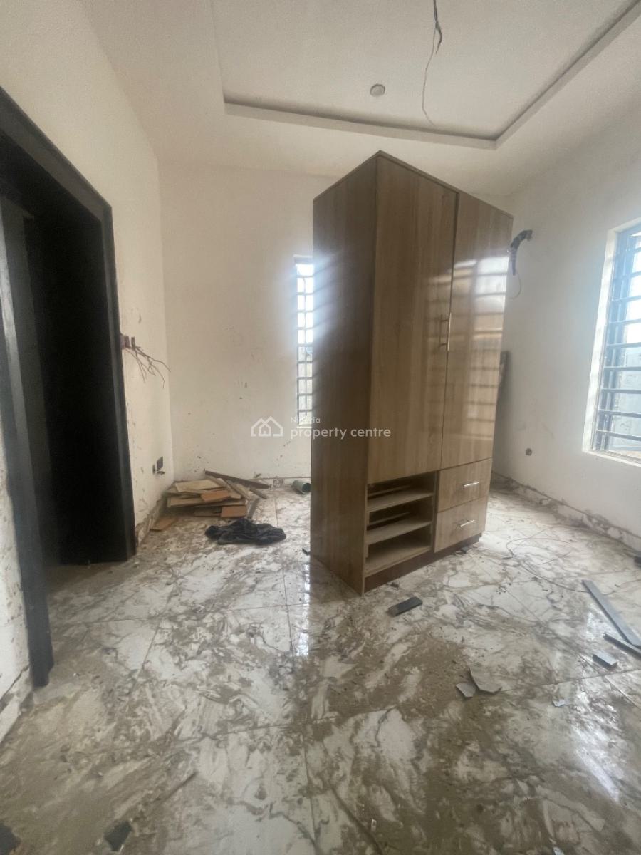 2 Bedroom Apartment, Off Yetunde Brown, Gbagada, Lagos, Flat / Apartment for Rent