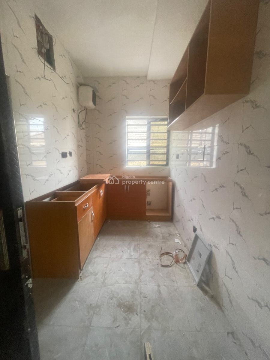 2 Bedroom Apartment, Off Yetunde Brown, Gbagada, Lagos, Flat / Apartment for Rent