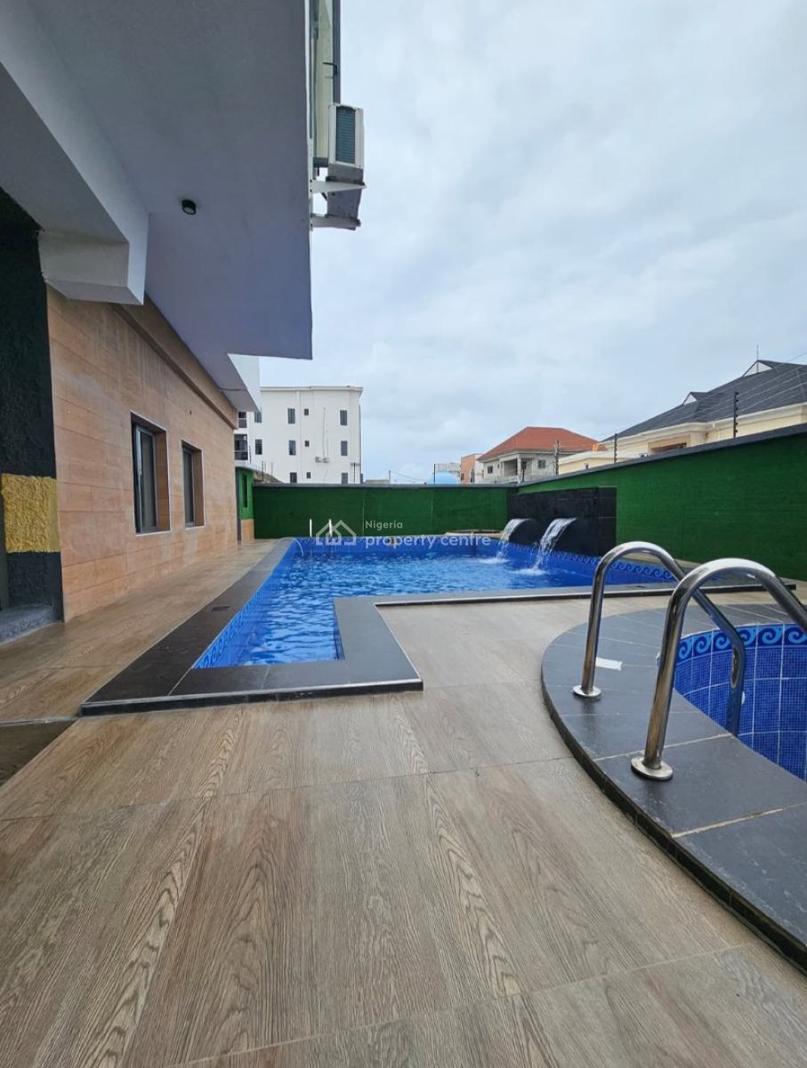 Serviced 2 Bedroom En-suite Flat with Fitted Kitchen, Cooker, Heat Extractor, Ikate, Lekki, Lagos, Flat / Apartment for Rent