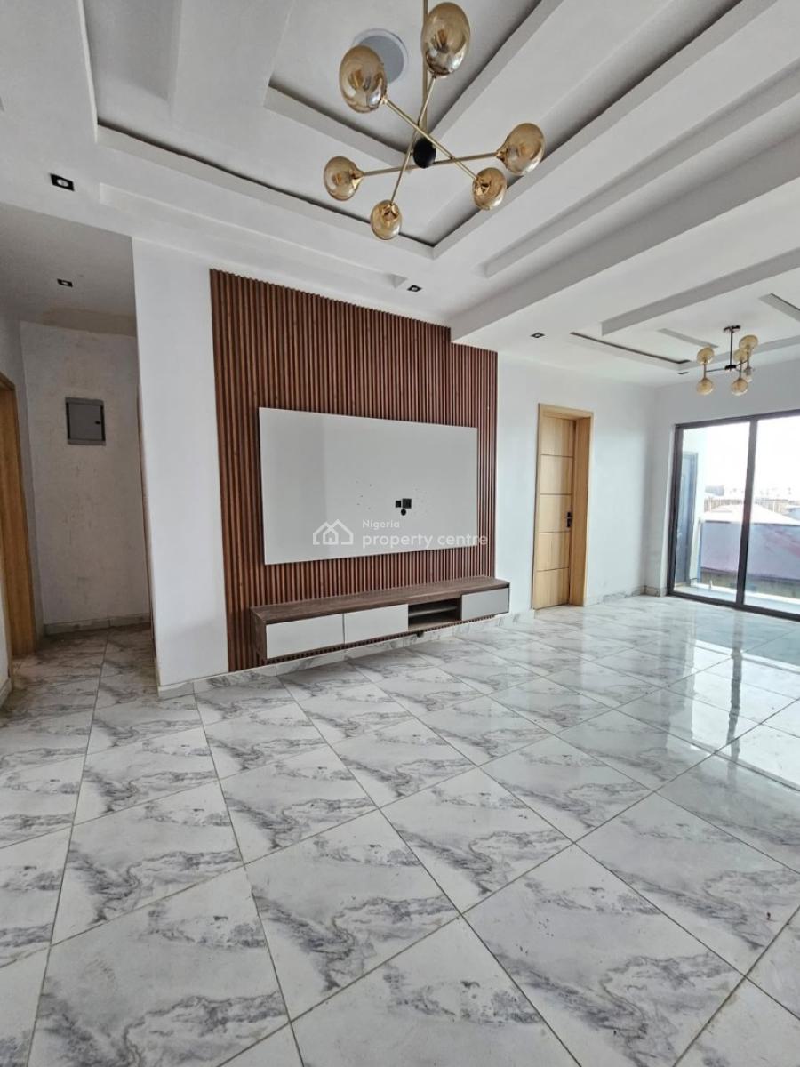 Serviced 2 Bedroom En-suite Flat with Fitted Kitchen, Cooker, Heat Extractor, Ikate, Lekki, Lagos, Flat / Apartment for Rent