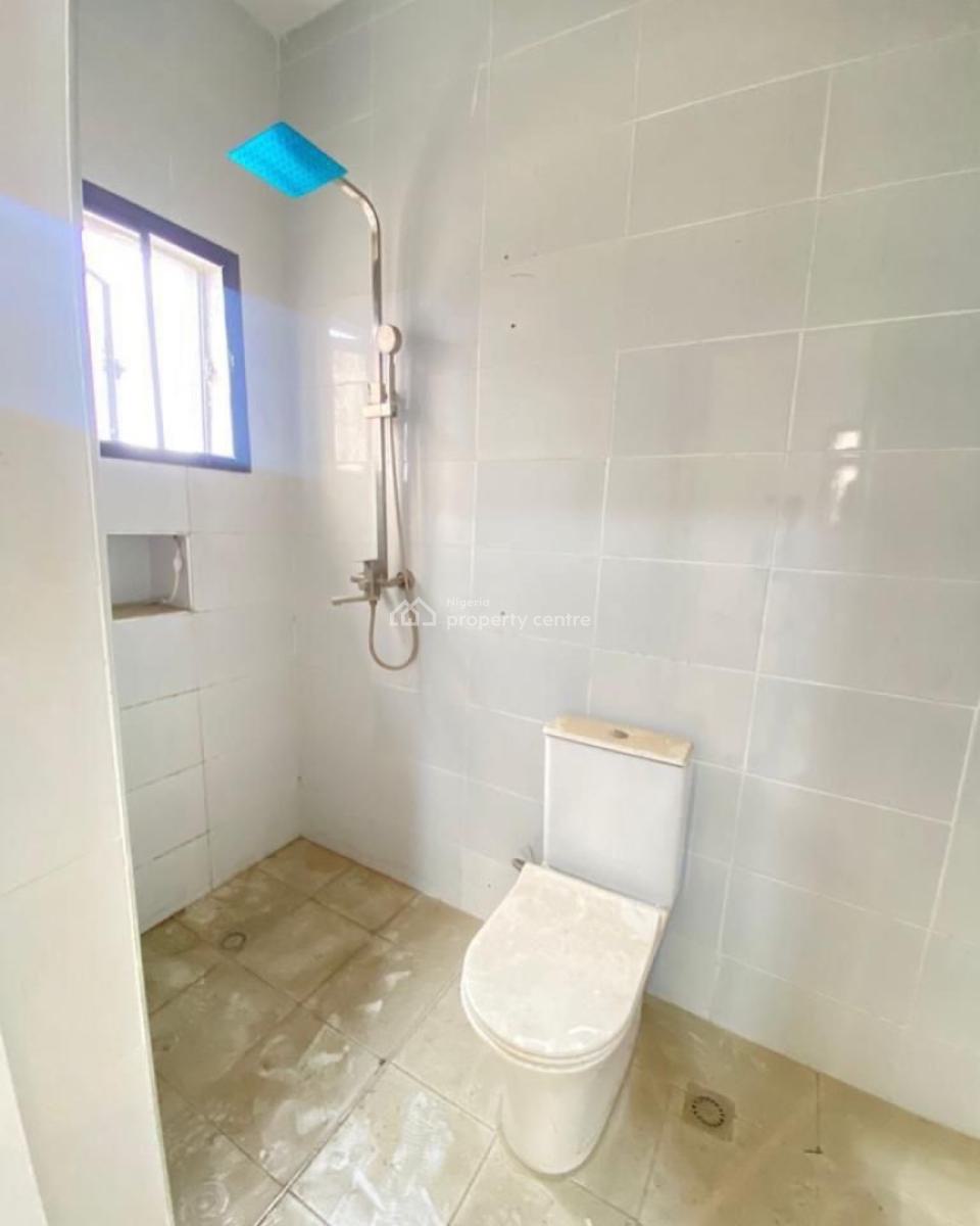 2 Bedroom Apartment, Ologolo, Lekki, Lagos, Flat / Apartment for Sale