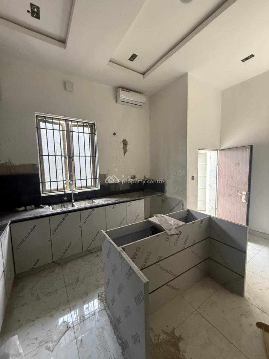 Newly Built 4 Bedroom Terrace Duplex with 2 Living Rooms & a Bq, Guzape District, Abuja, Terraced Duplex for Sale