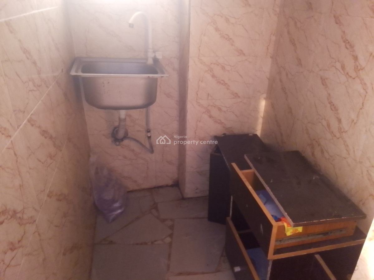 Luxury Self Contain with Excellent Features, Ogombo, Ajah, Lagos, Self Contain (single Rooms) for Rent