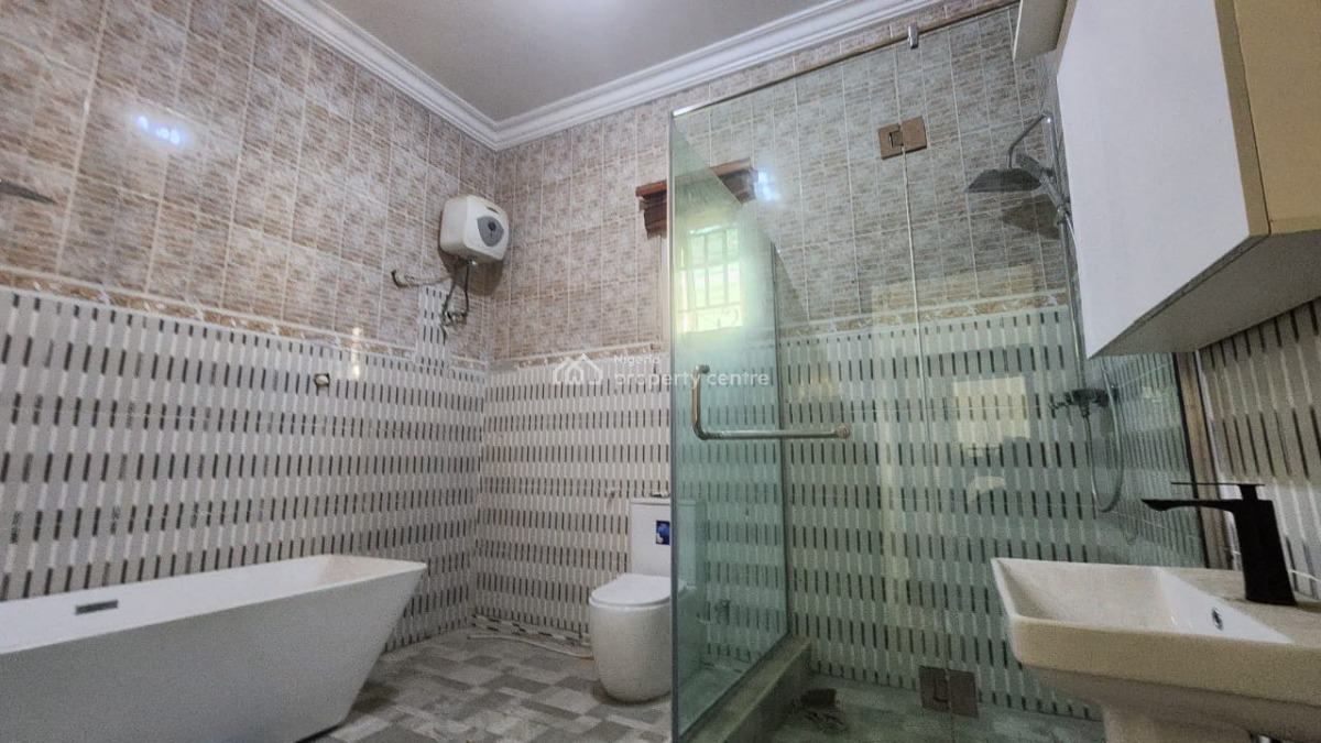 5 Bedrooms Fully Detached Duplex with Bq, Chevron, Lekki, Lagos, Detached Duplex for Sale