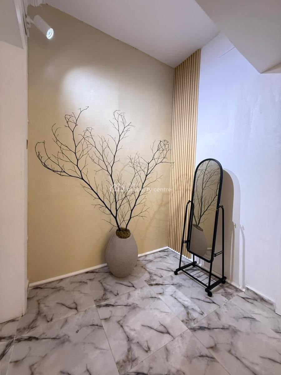 Beautifully Furnished Spacious 1 Bedroom Apartment, Lekki Phase 1, Lekki, Lagos, Flat / Apartment for Rent
