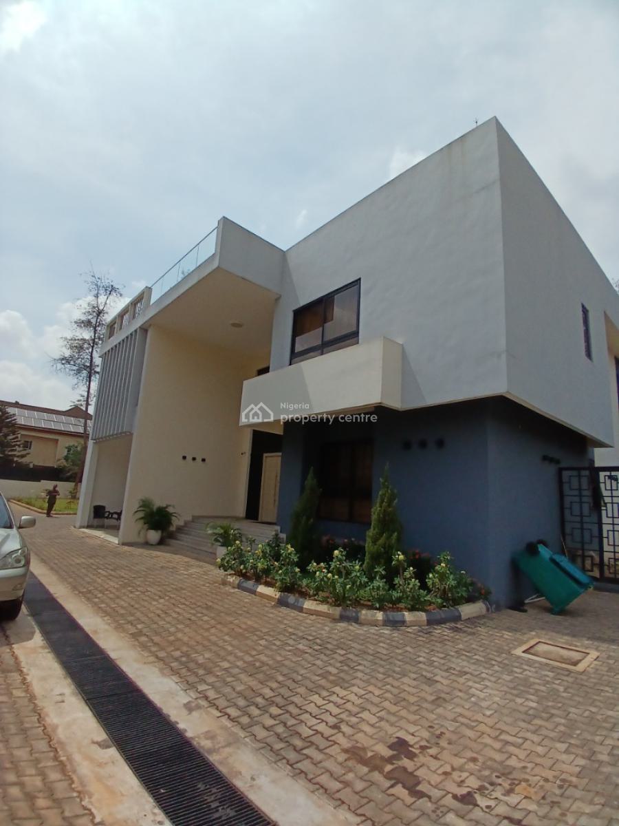 Well Renovated 5 Bedroom Detached Duplex with 1 Room Bq, By National Assembly Quarters, Apo, Abuja, Detached Duplex for Rent