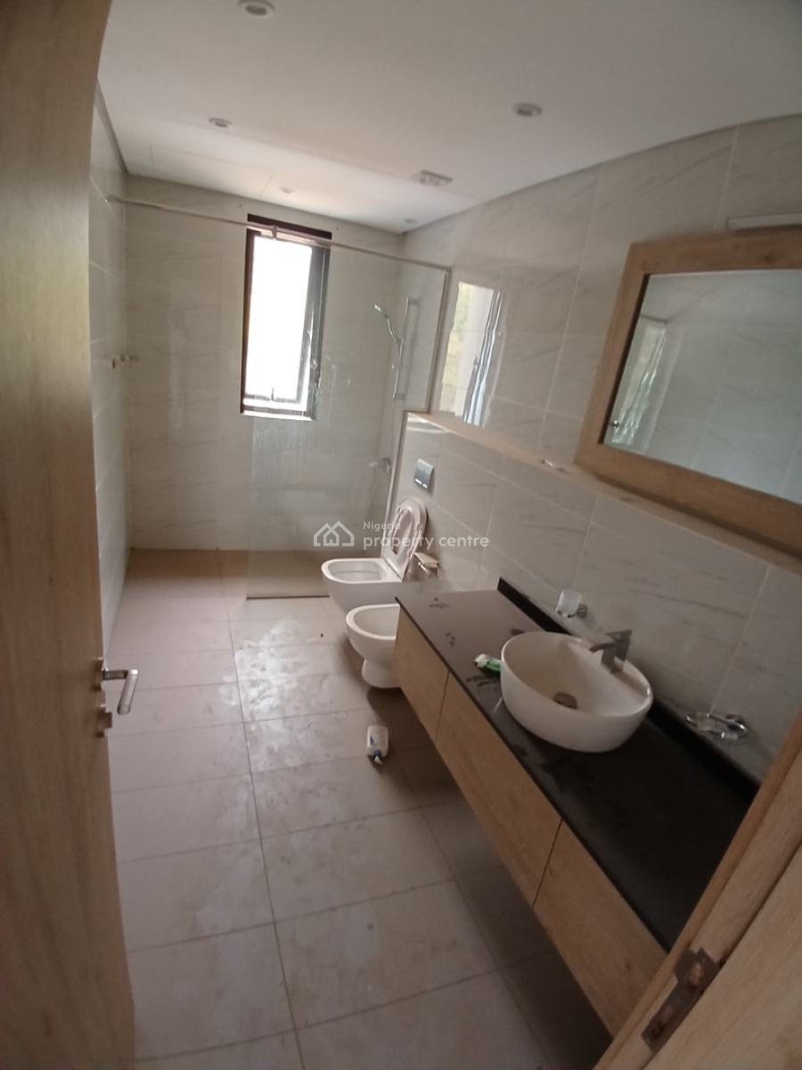 Well Renovated 5 Bedroom Detached Duplex with 1 Room Bq, By National Assembly Quarters, Apo, Abuja, Detached Duplex for Rent