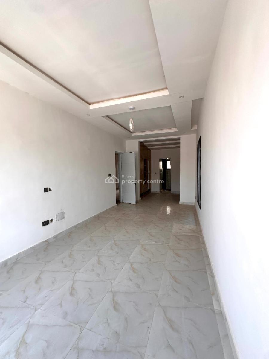 Newly Built 4 Bedroom Terrace + Bq, Guzape District, Abuja, Terraced Duplex for Sale