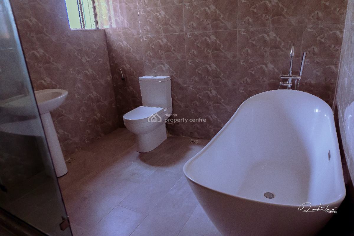 Luxury 4 Bedroom Terraced Duplex in a Serene Environment, Igbo Efon, Lekki, Lagos, Flat / Apartment for Sale