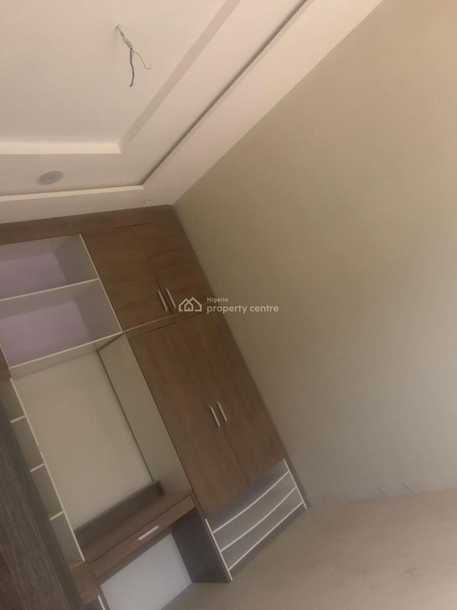 a Nicely Built 5 Bedroom Duplex in a Secured Area, Iyaganku, Ibadan, Oyo, Terraced Duplex for Sale