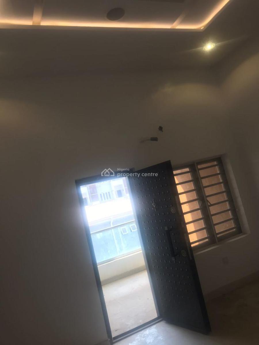 a Nicely Built 5 Bedroom Duplex in a Secured Area, Iyaganku, Ibadan, Oyo, Terraced Duplex for Sale