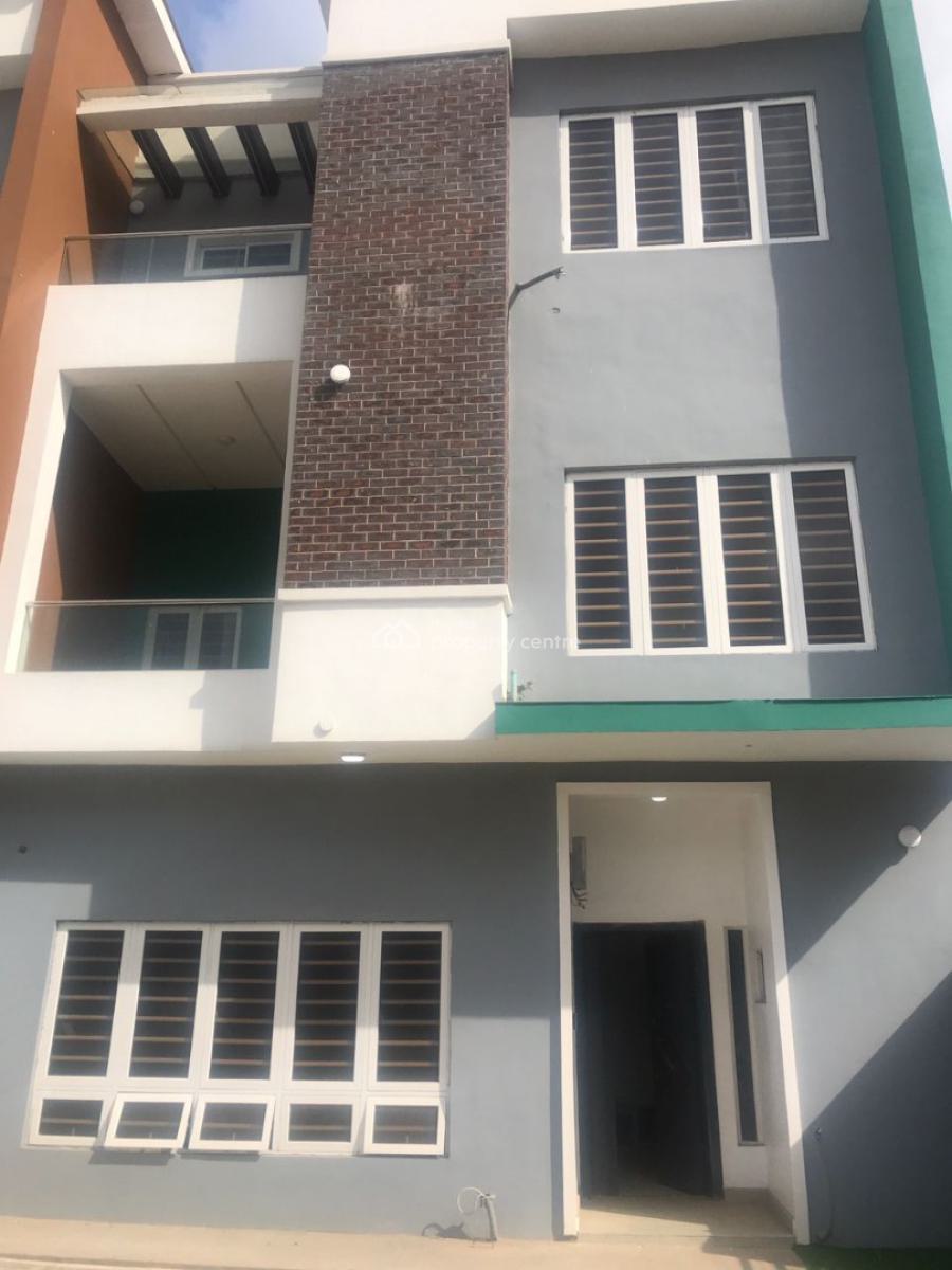 a Nicely Built 5 Bedroom Duplex in a Secured Area, Iyaganku, Ibadan, Oyo, Terraced Duplex for Sale