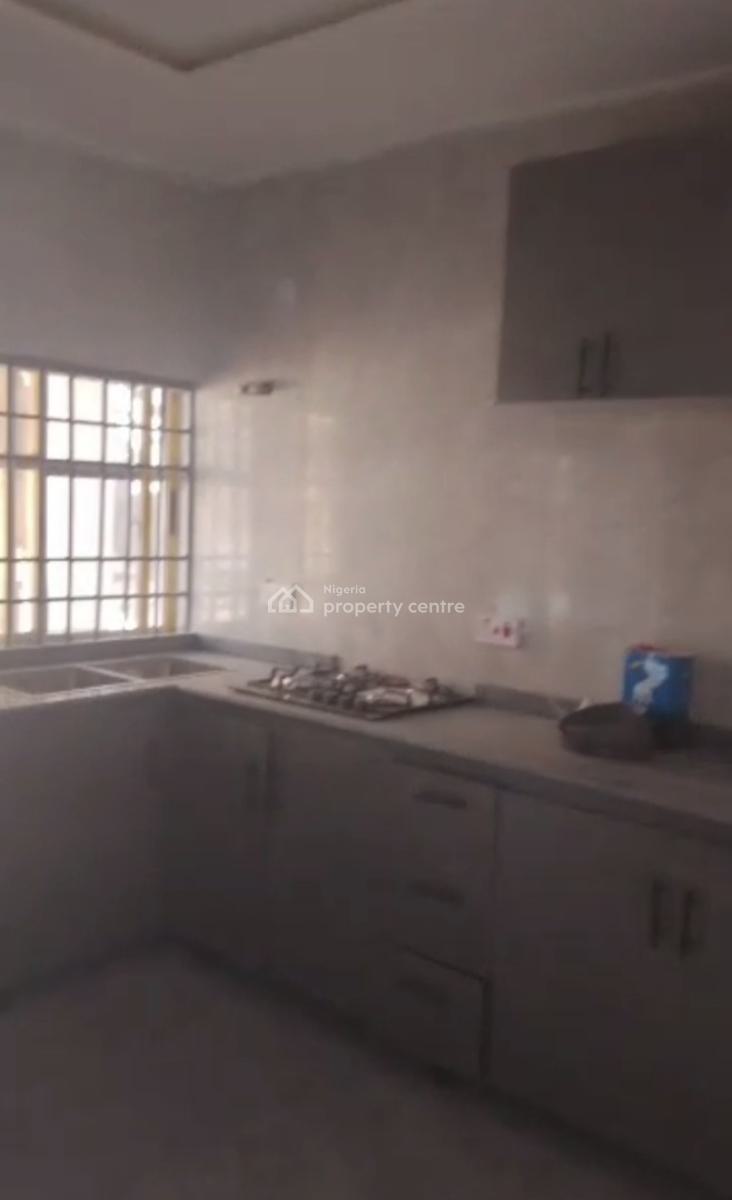 Spacious 3 Bedroom Apartment, Idu Industrial, Abuja, Flat / Apartment for Sale