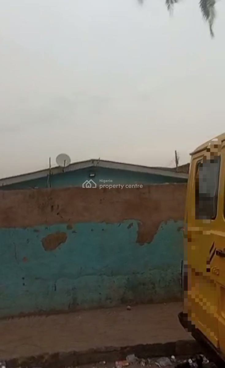 a Bungalow on a Full Plot of Land, Apapa Express Way, By Iyana Itiire Bus Stop Ilasamaja, Oshodi, Lagos, Detached Bungalow for Sale