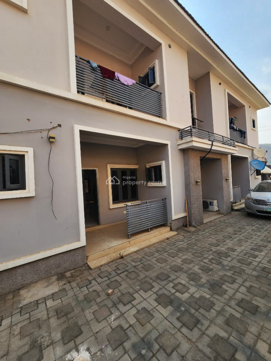 Luxury Two Bedroom Block of Flat, News Engineering, Dawaki, Gwarinpa, Abuja, Flat / Apartment for Rent