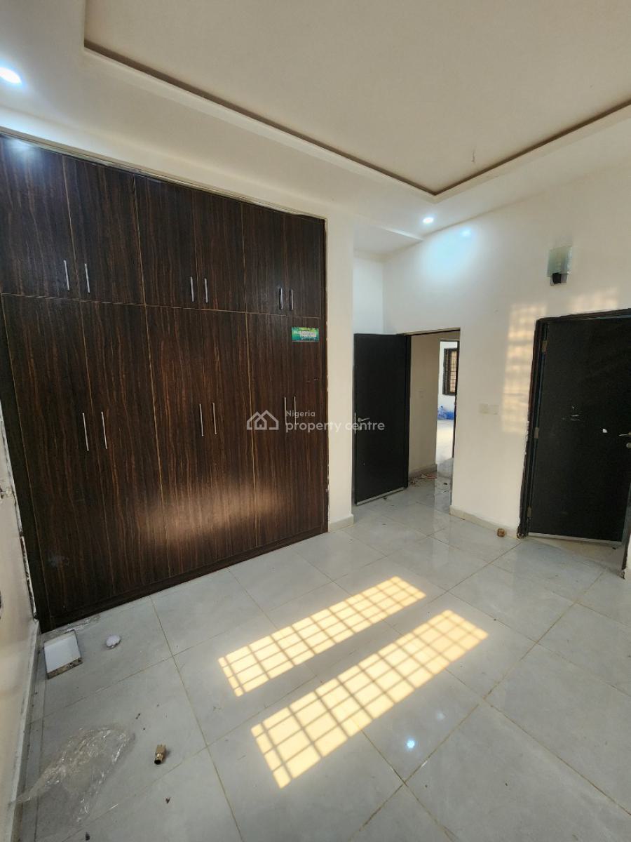Luxury Two Bedroom Block of Flat, News Engineering, Dawaki, Gwarinpa, Abuja, Flat / Apartment for Rent
