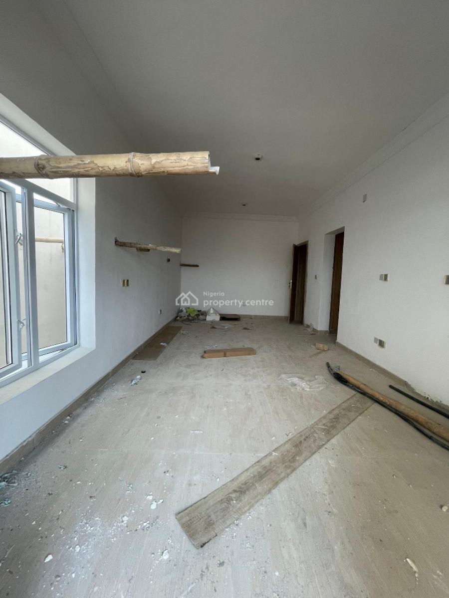 2 Bedroom Maisonette in Lekki Phase 1, Lekki Phase 1, Lekki, Lagos, Block of Flats for Sale