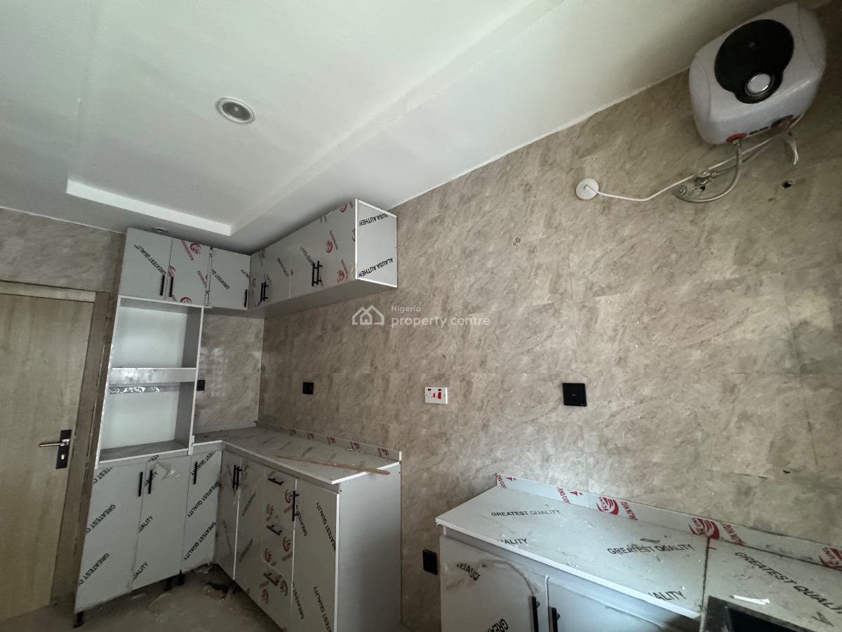 2/3bedroom Penthouse, Ocean Breeze Estate, Ologolo, Lekki, Lagos, Flat / Apartment for Rent
