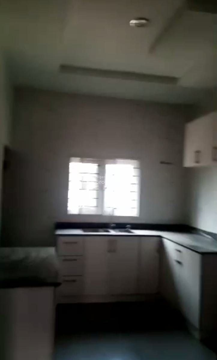 Newly Built 3 Bedroom Apartment, Surulere, Lagos, Flat / Apartment for Rent