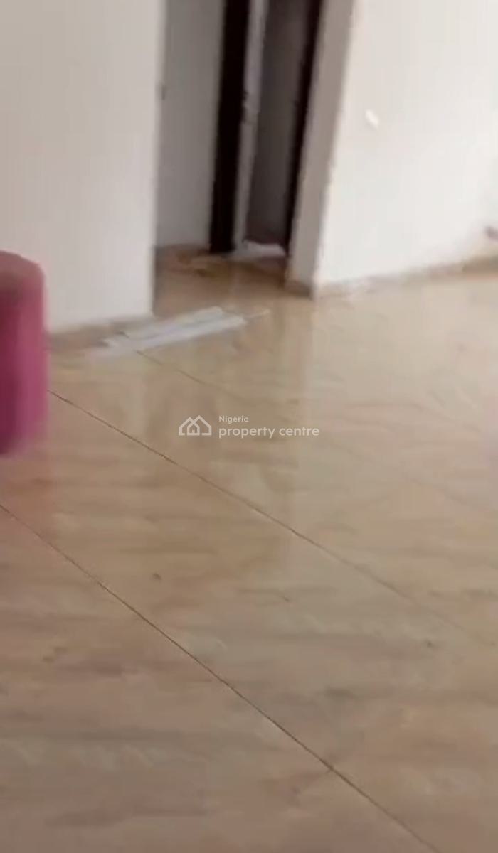 Spacious 3 Bedroom Apartment, Sabo, Yaba, Lagos, Flat / Apartment for Rent