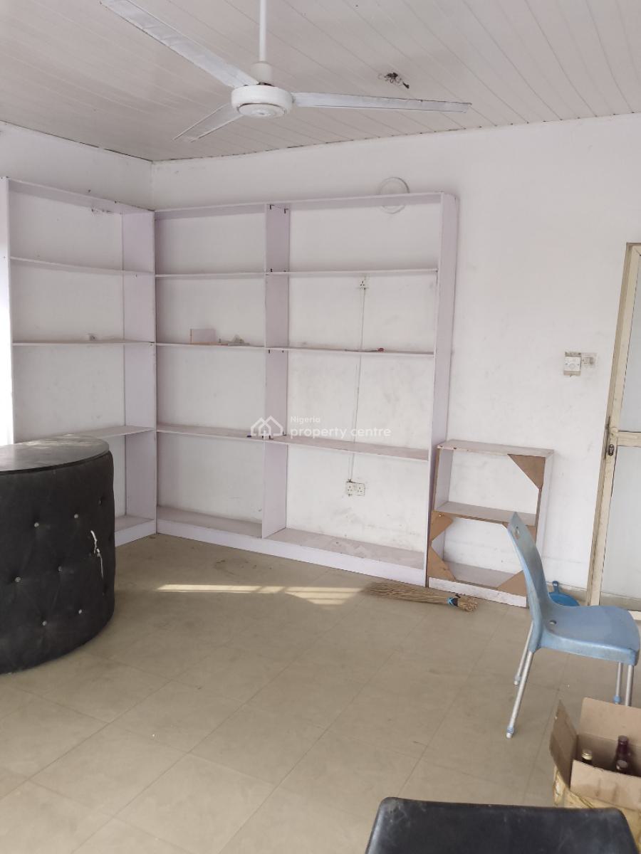 Massive Office Space Upstairs, Safeway Hospitals Area, Sangotedo, Ajah, Lagos, Office Space for Rent