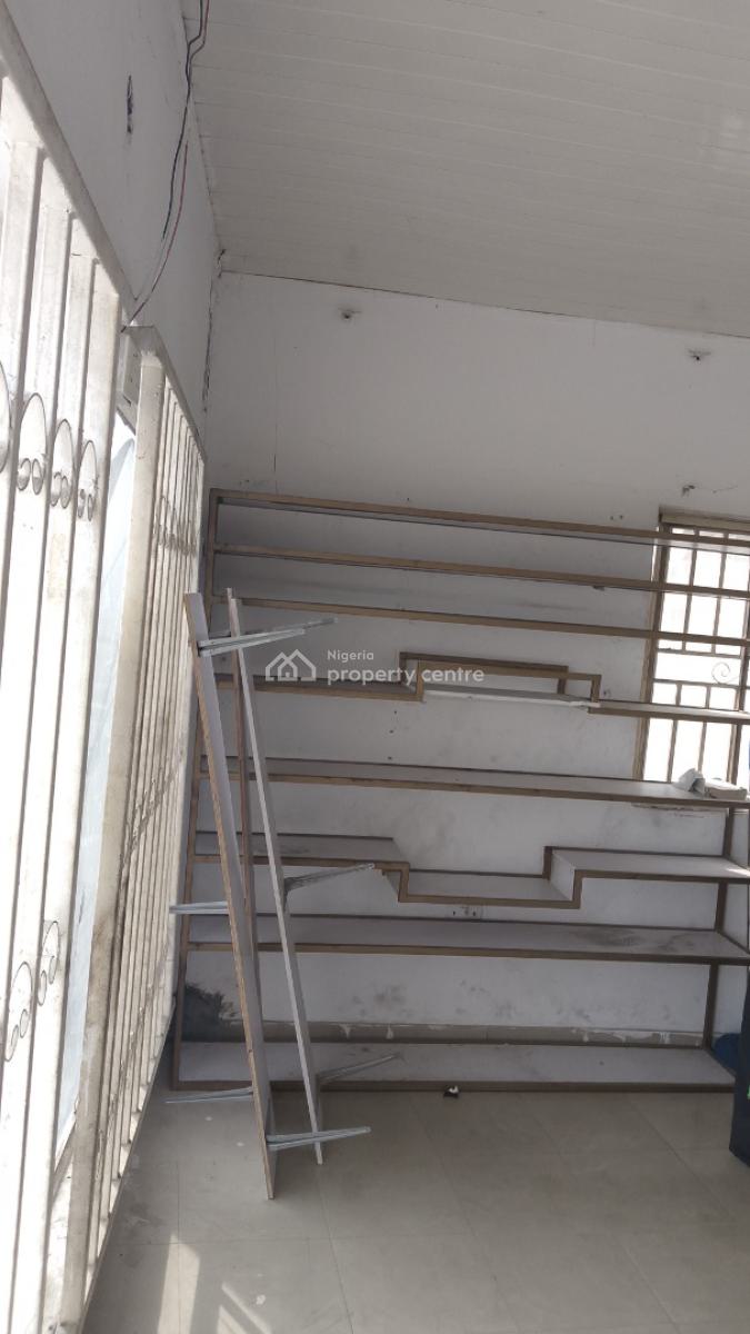 Massive Office Space Upstairs, Safeway Hospitals Area, Sangotedo, Ajah, Lagos, Office Space for Rent