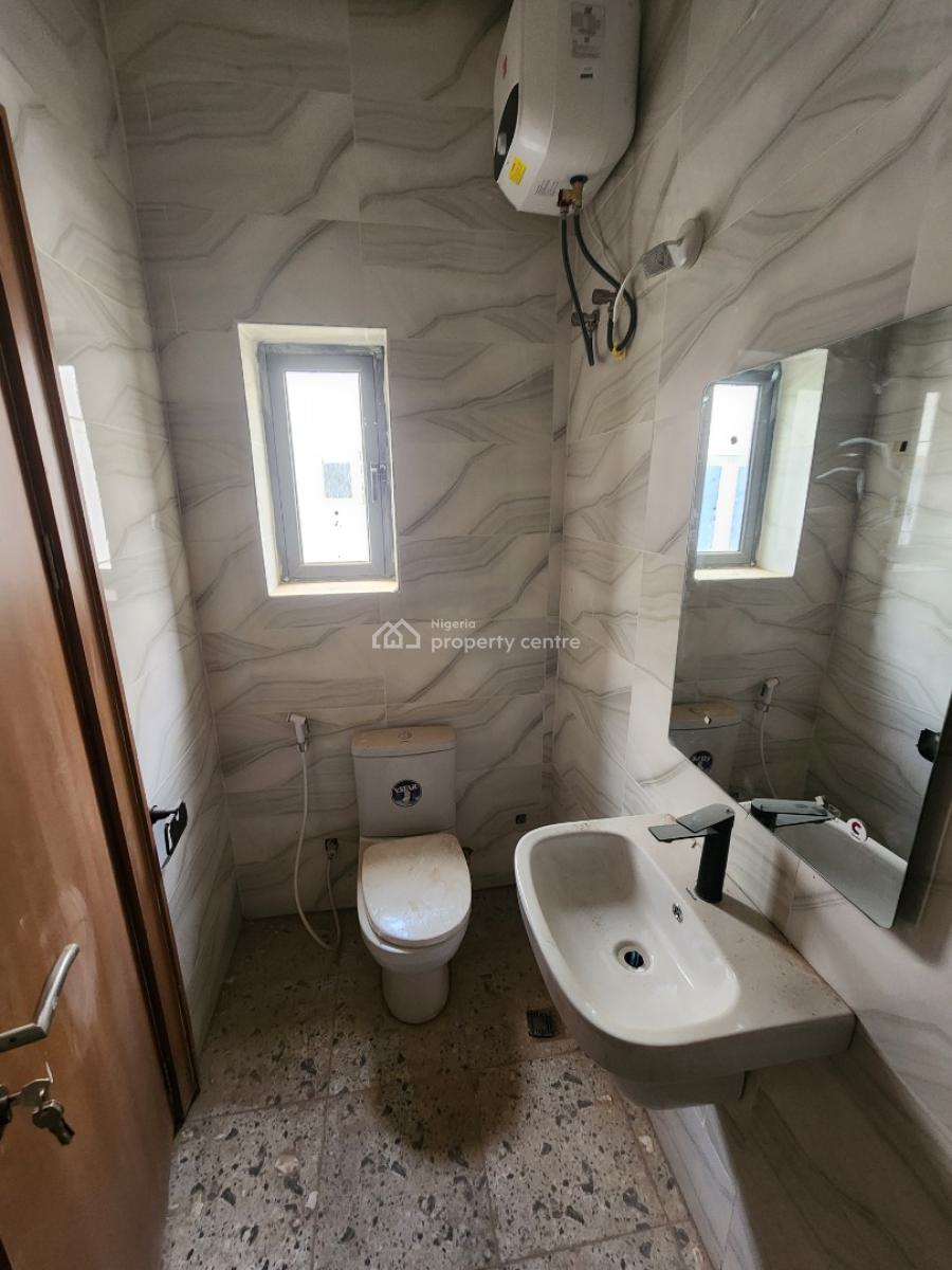 Luxury Three Bedroom Block of Flat, News Engineering, Dawaki, Gwarinpa, Abuja, Flat / Apartment for Rent