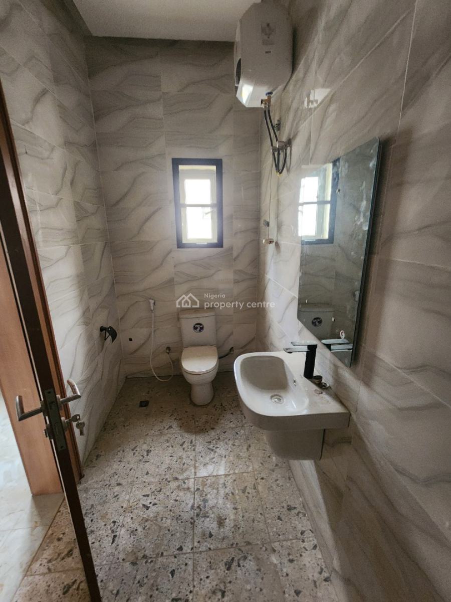 Luxury Three Bedroom Block of Flat, News Engineering, Dawaki, Gwarinpa, Abuja, Flat / Apartment for Rent