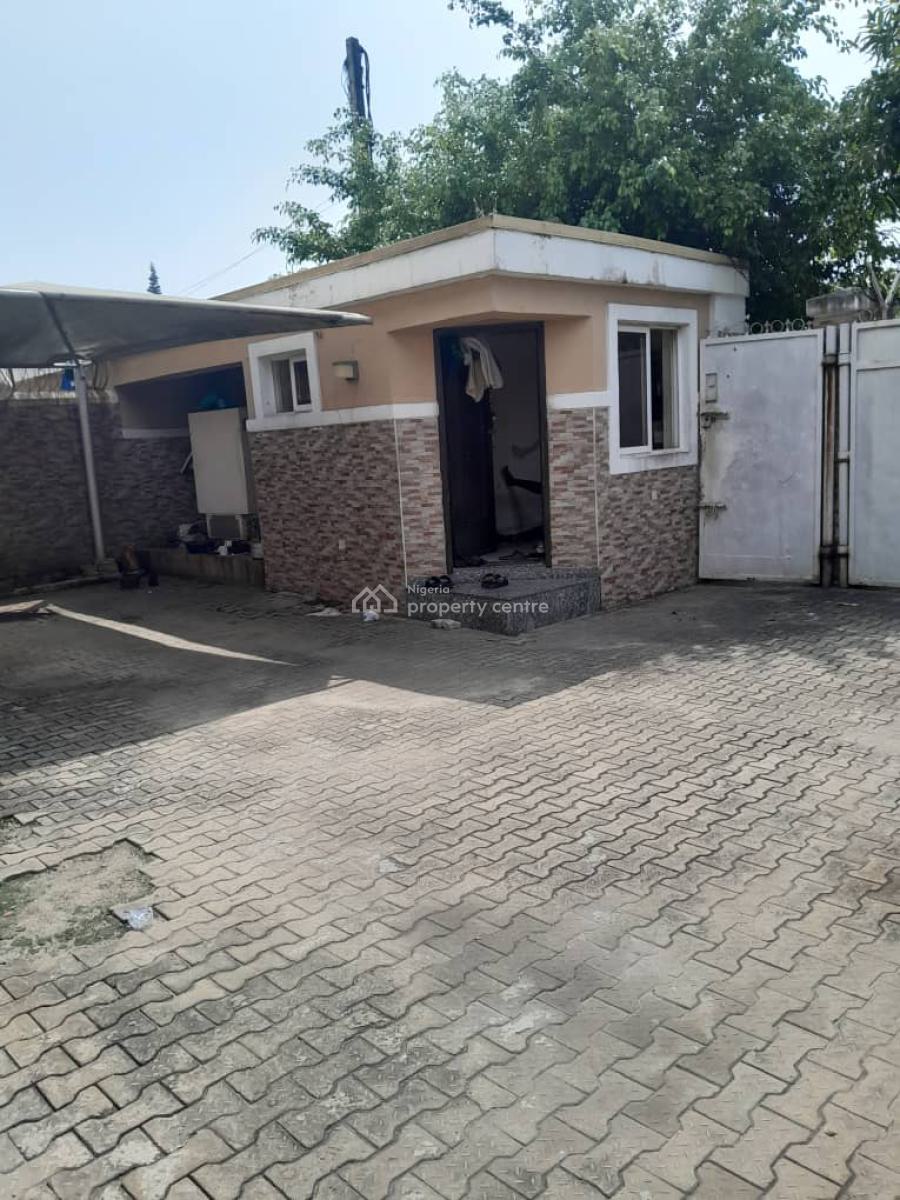 7 Bedroom Semi-detached House + 2 Rooms Bq, Off Admiralty Way, Lekki Phase 1, Lekki, Lagos, Semi-detached Duplex for Rent