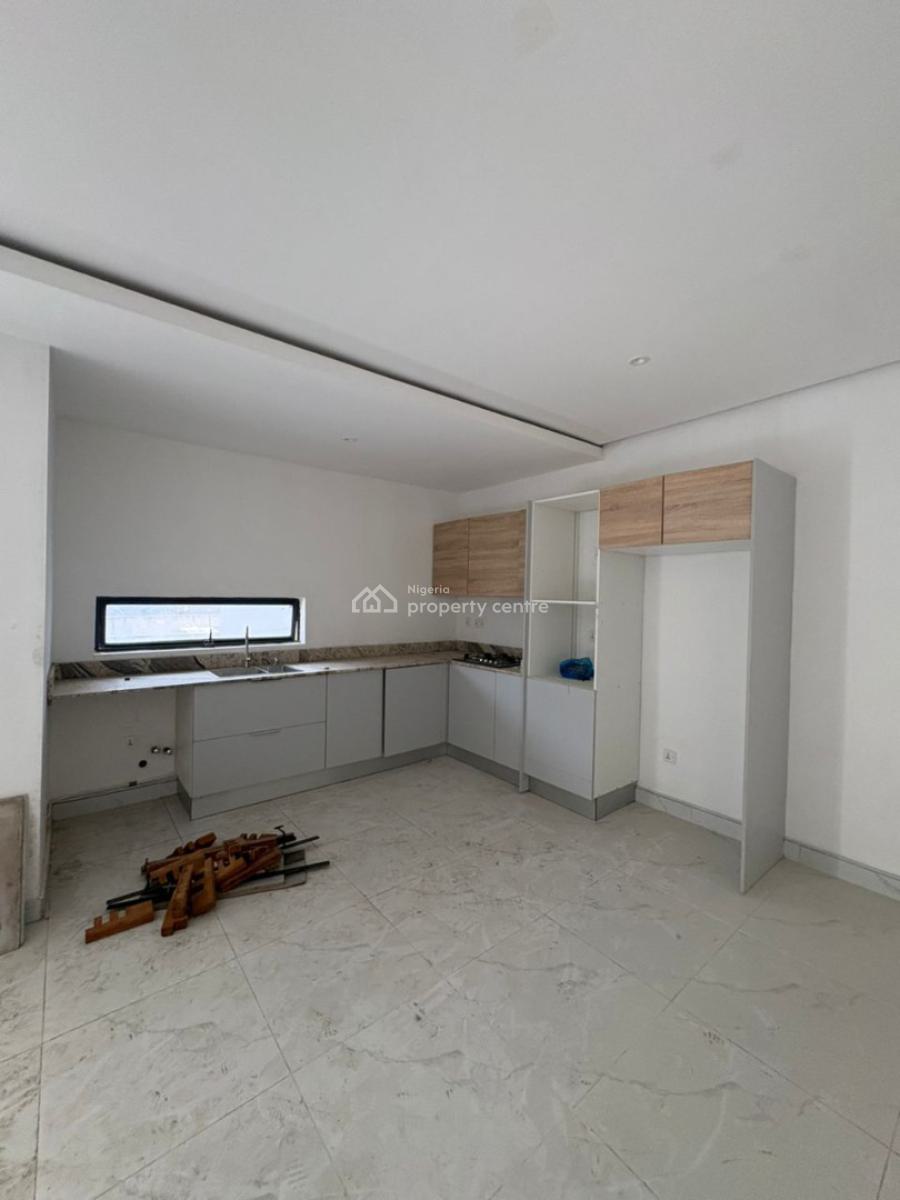 Luxury 2 Bedrooms Maisonette with Fully Fitted Bq, Lekki Phase 1, Lekki, Lagos, Flat / Apartment for Sale