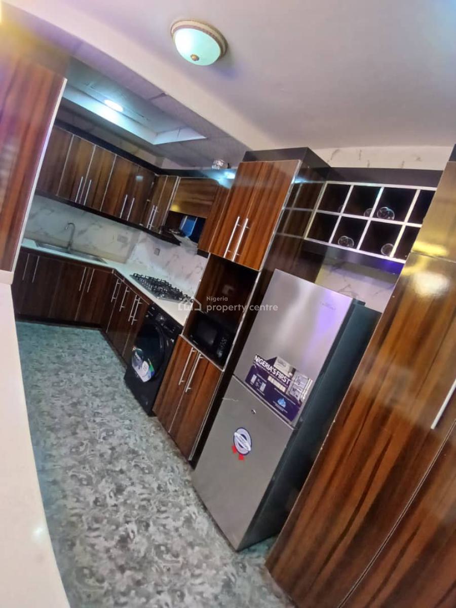 Furnished & Serviced 3bedroom Flat (5th Floor) Wit Inverter & Elevator, Alpha Beach Road, Lekki, Lagos, Flat / Apartment for Sale