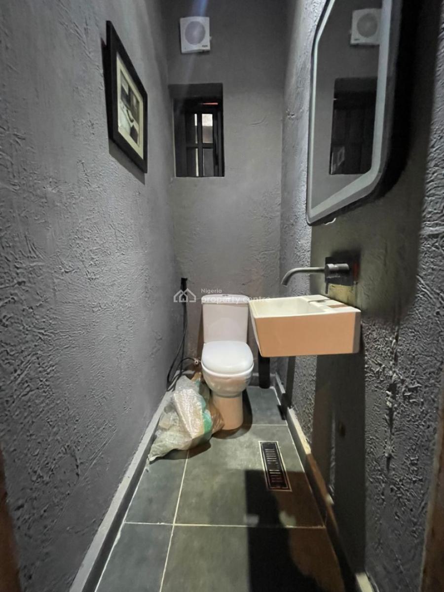 3 Bedroom Apartments, Lekki Phase 1, Lekki, Lagos, Flat / Apartment for Sale