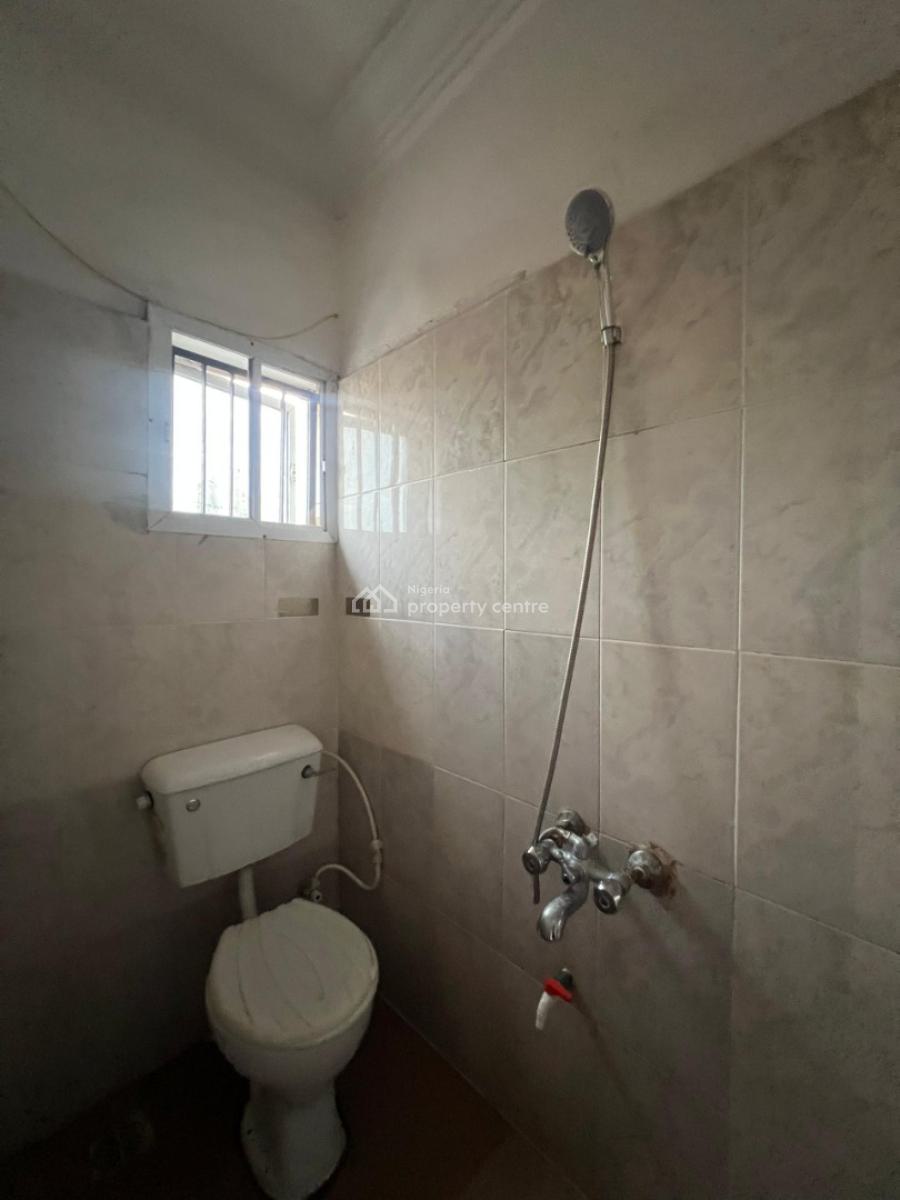 Standard Mini Flat with Ac, Off Pedro Road, Shomolu, Lagos, Mini Flat (room and Parlour) for Rent