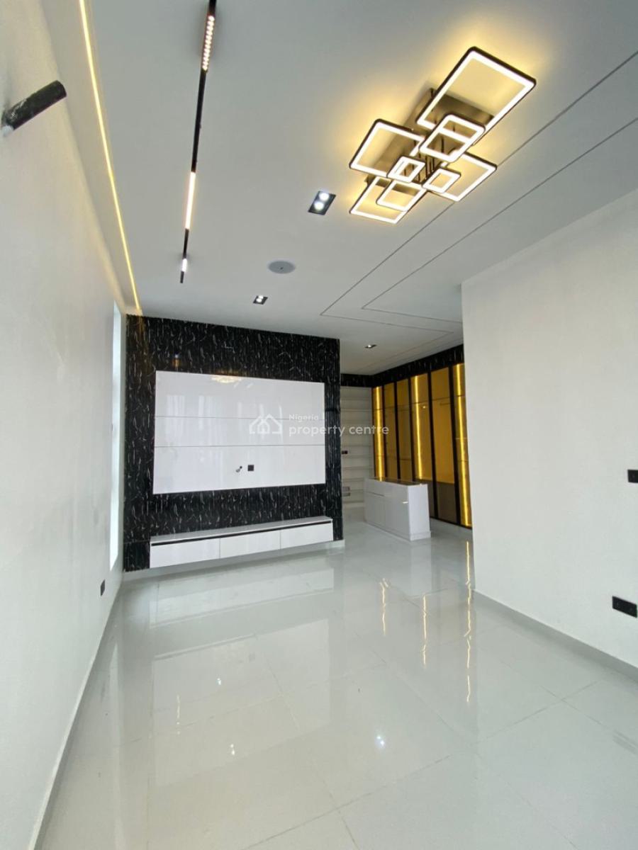 5 Bedroom Fully-detached Duplex with Bq, Ikota, Lekki, Lagos, Detached Duplex for Sale