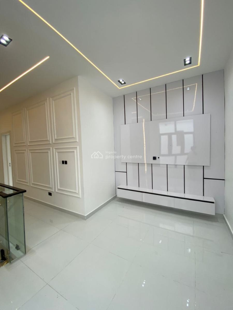 5 Bedroom Fully-detached Duplex with Bq, Ikota, Lekki, Lagos, Detached Duplex for Sale