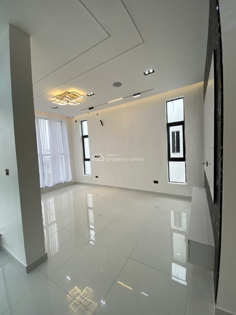 5 Bedroom Fully-detached Duplex with Bq, Ikota, Lekki, Lagos, Detached Duplex for Sale