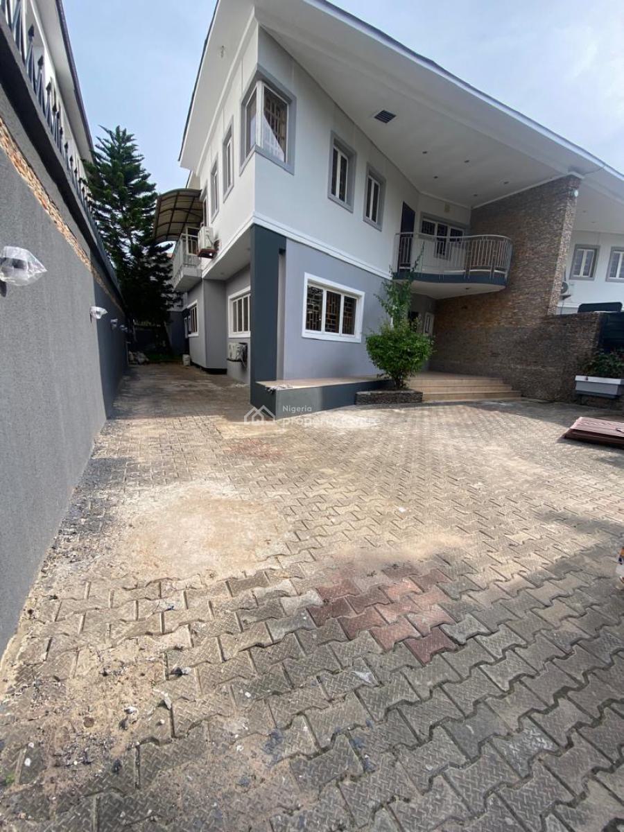 4 Bedroom Semi Detached House with Bq, Lekki Phase 1, Lekki, Lagos, Semi-detached Duplex for Rent