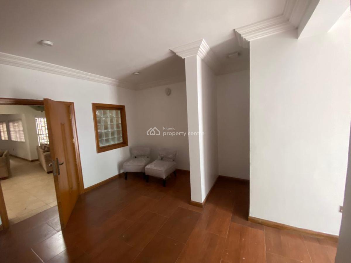 4 Bedroom Semi Detached House with Bq, Lekki Phase 1, Lekki, Lagos, Semi-detached Duplex for Rent