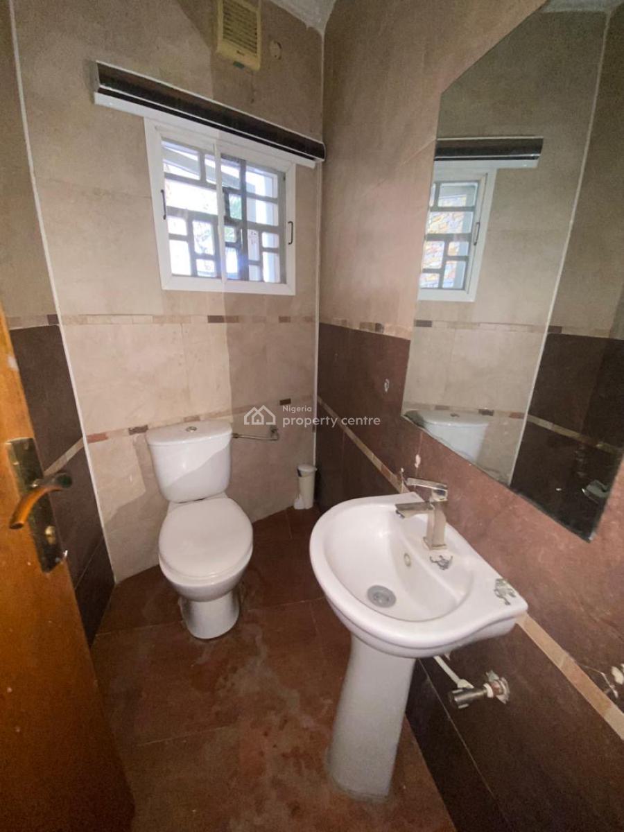 4 Bedroom Semi Detached House with Bq, Lekki Phase 1, Lekki, Lagos, Semi-detached Duplex for Rent