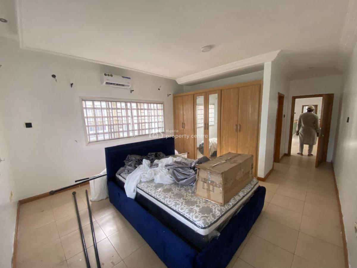 4 Bedroom Semi Detached House with Bq, Lekki Phase 1, Lekki, Lagos, Semi-detached Duplex for Rent