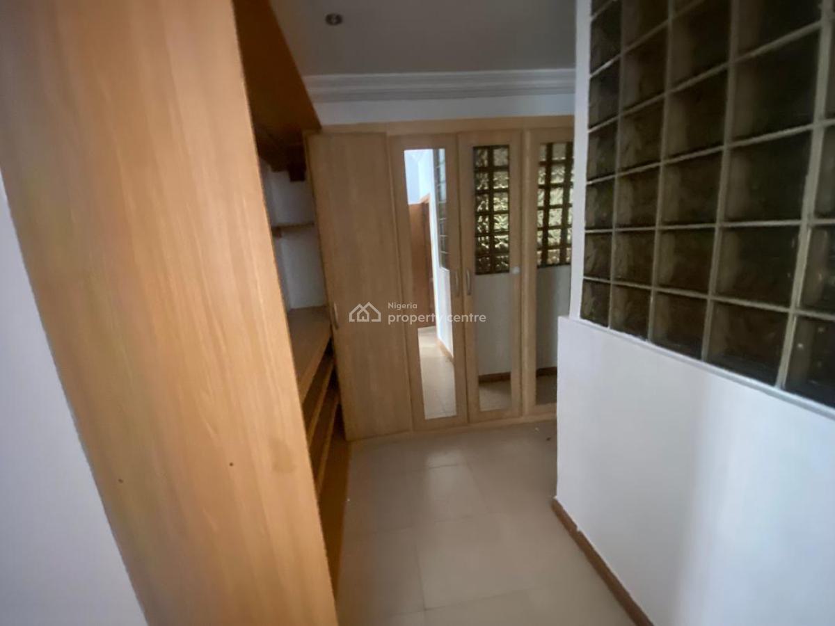 4 Bedroom Semi Detached House with Bq, Lekki Phase 1, Lekki, Lagos, Semi-detached Duplex for Rent