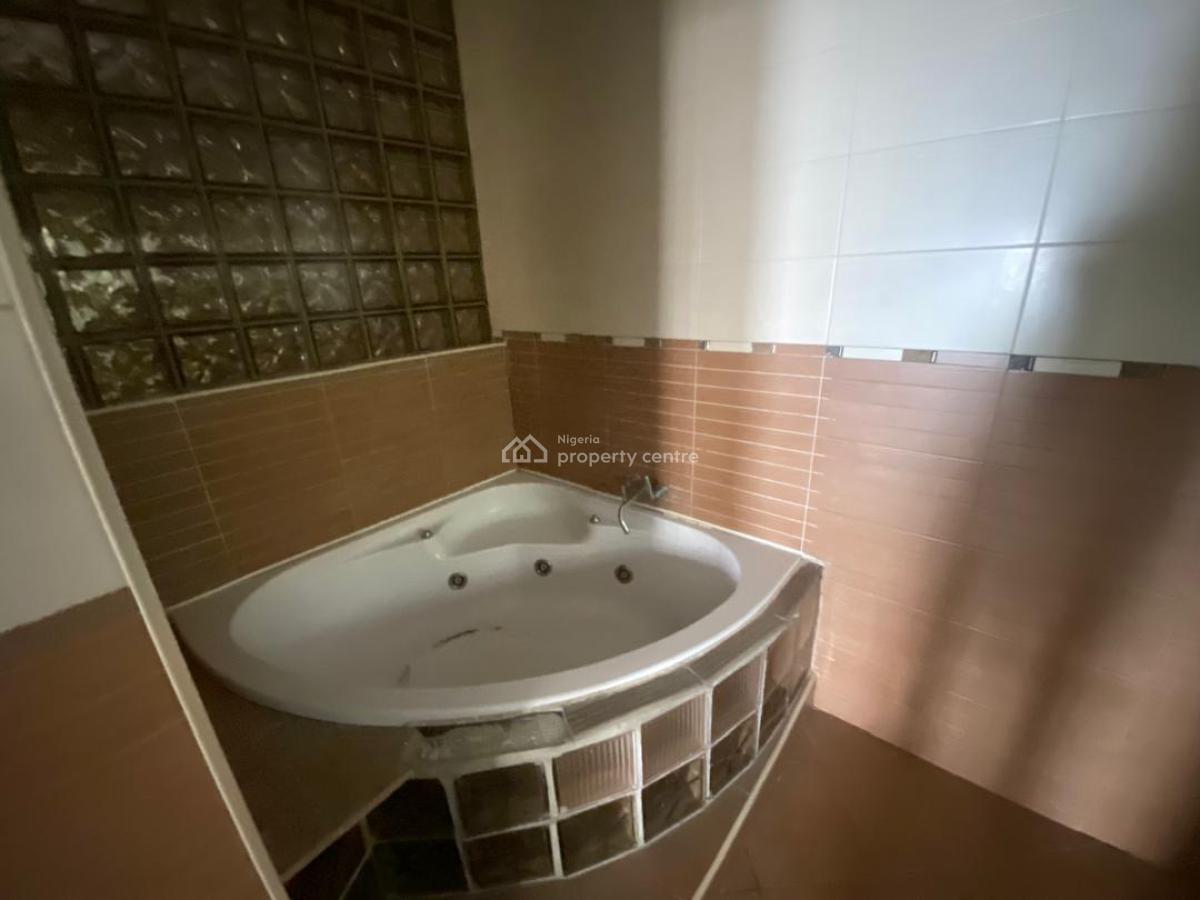 4 Bedroom Semi Detached House with Bq, Lekki Phase 1, Lekki, Lagos, Semi-detached Duplex for Rent