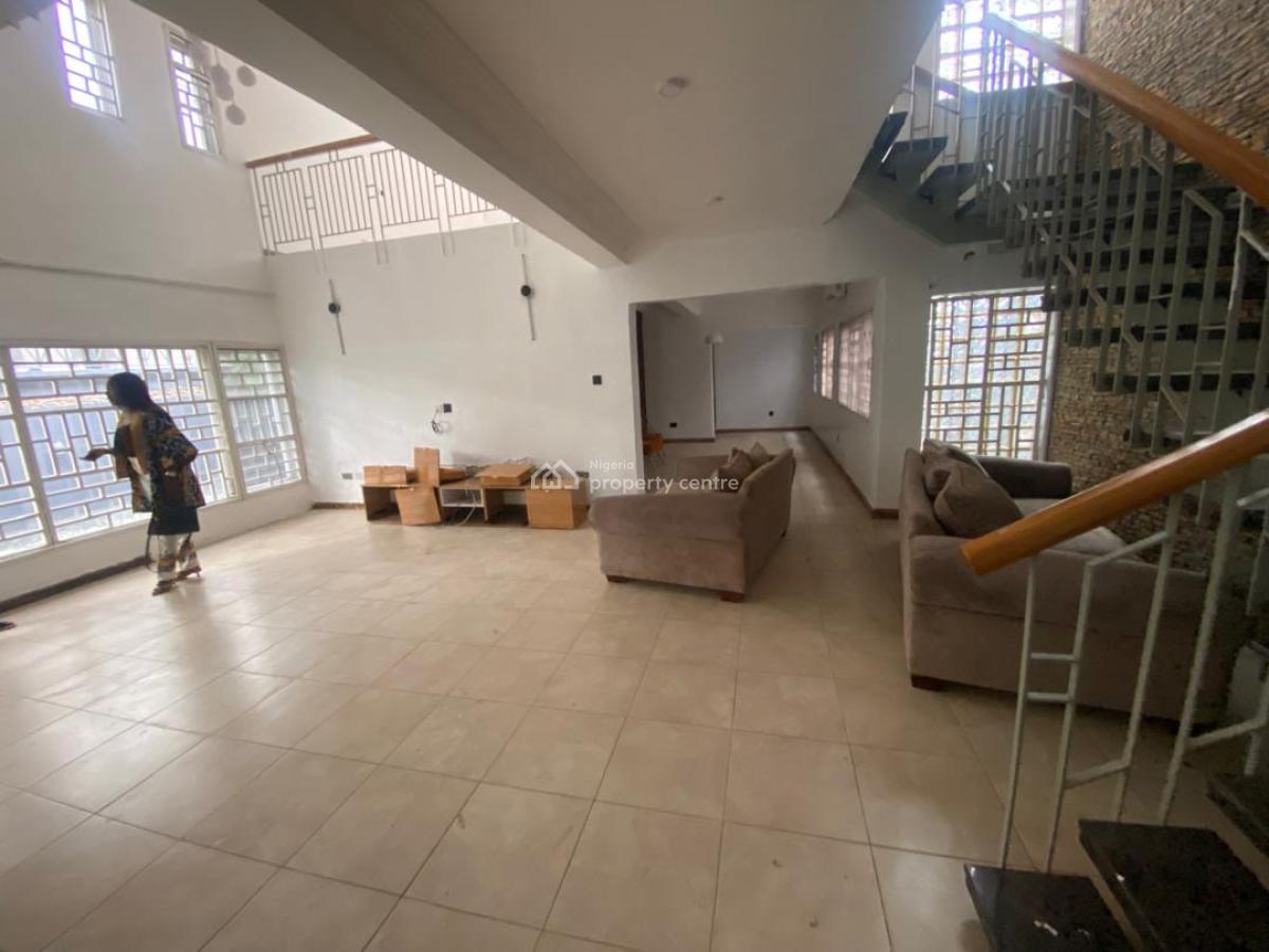 4 Bedroom Semi Detached House with Bq, Lekki Phase 1, Lekki, Lagos, Semi-detached Duplex for Rent