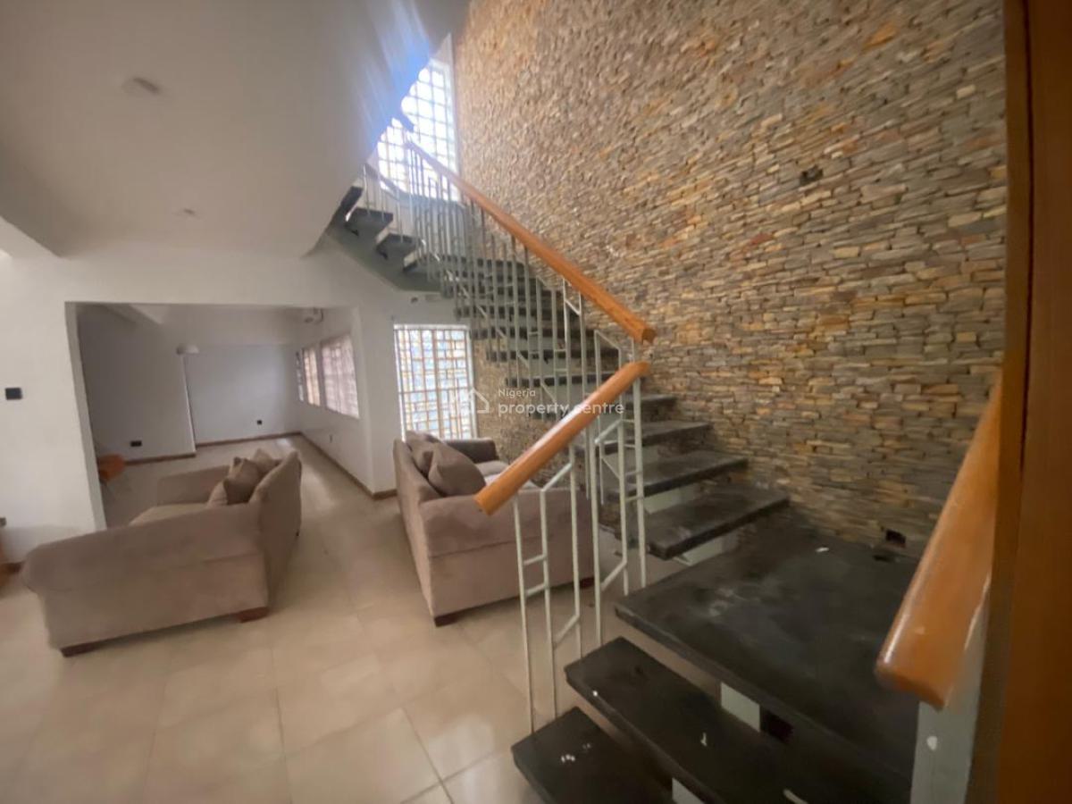 4 Bedroom Semi Detached House with Bq, Lekki Phase 1, Lekki, Lagos, Semi-detached Duplex for Rent