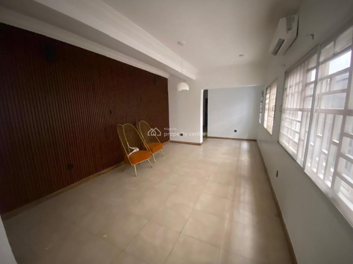 4 Bedroom Semi Detached House with Bq, Lekki Phase 1, Lekki, Lagos, Semi-detached Duplex for Rent